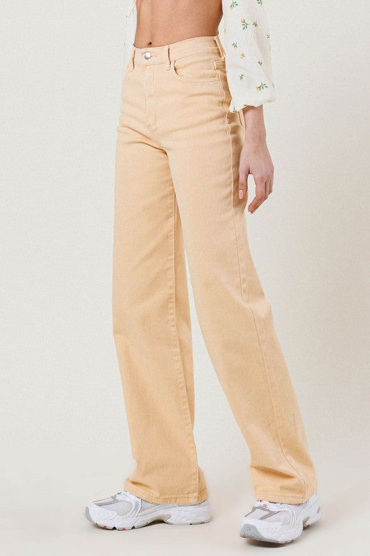 High Rise Straight Fit Jeans